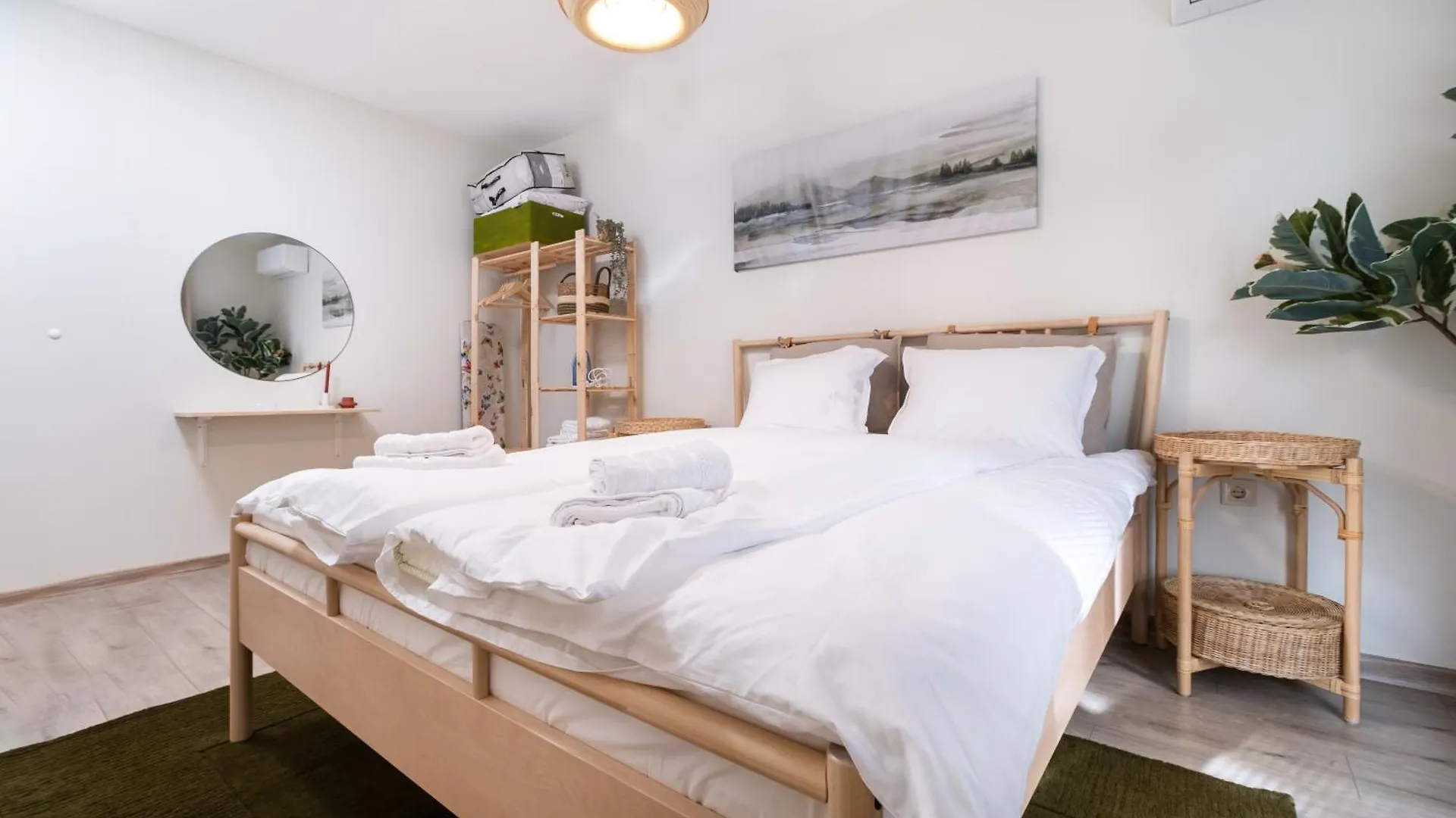 Stylish One-Bedroom Apartment Plovdiv Bulgarien