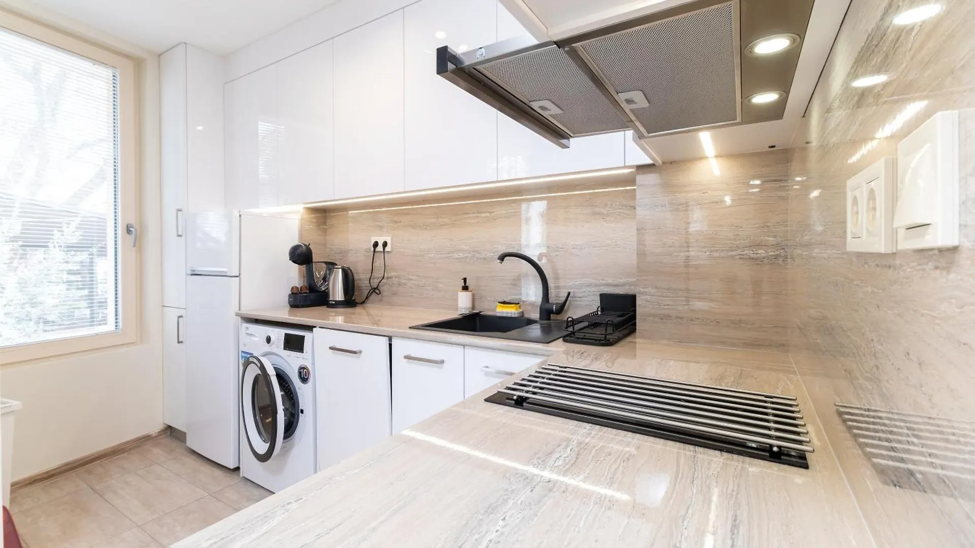Stylish One-Bedroom Apartment Plovdiv